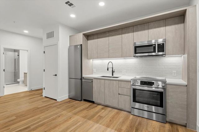 4315 S Congress Ave 230, Austin, TX 78745