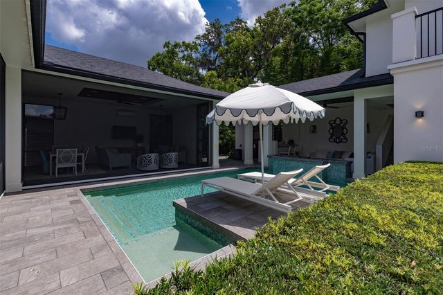 851 PARK LAKE COURT, Orlando, FL 32803