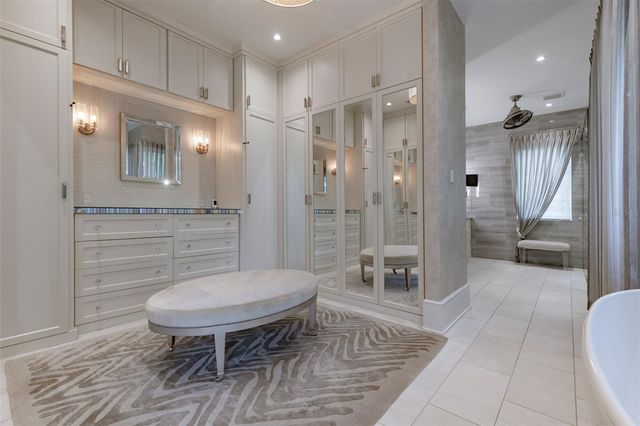 851 PARK LAKE COURT, Orlando, FL 32803