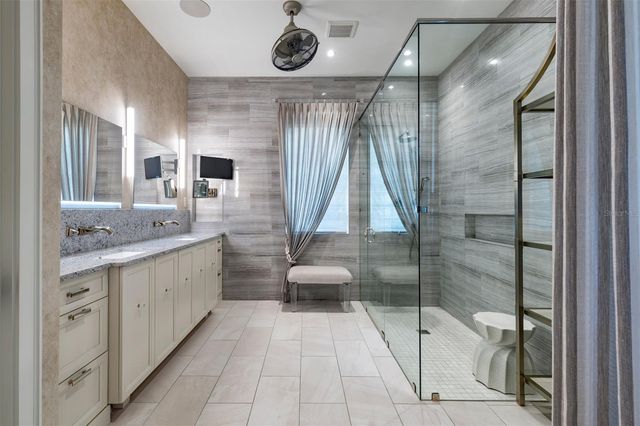 851 PARK LAKE COURT, Orlando, FL 32803