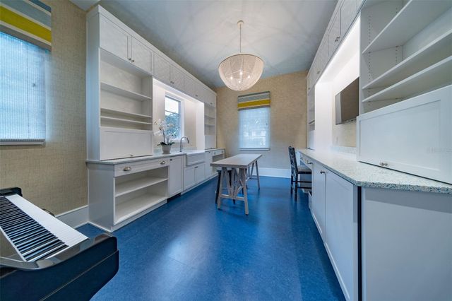 851 PARK LAKE COURT, Orlando, FL 32803