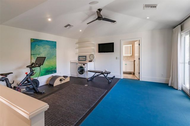 851 PARK LAKE COURT, Orlando, FL 32803