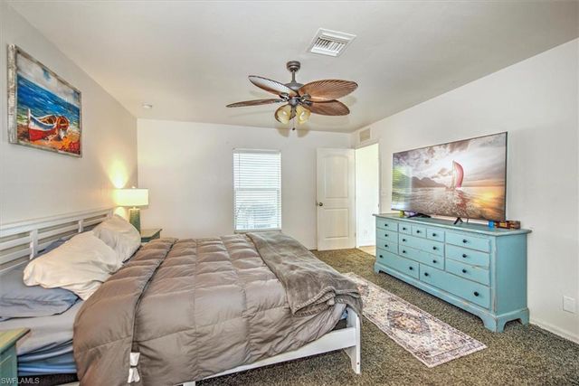 1137 Nelson RD N, Cape Coral, FL 33993