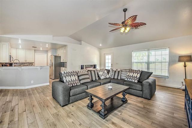 1137 Nelson RD N, Cape Coral, FL 33993