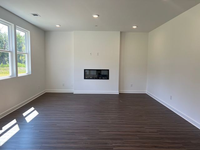 2392 Beverly Gail Rd, Pleasant View, TN 37146