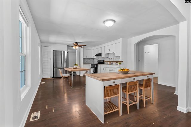 471 Doctor Drive, Hopkins, SC 29061