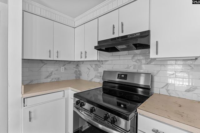 471 Doctor Drive, Hopkins, SC 29061