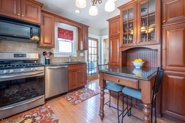 57 Union St, Hawthorne Boro, NJ 07506