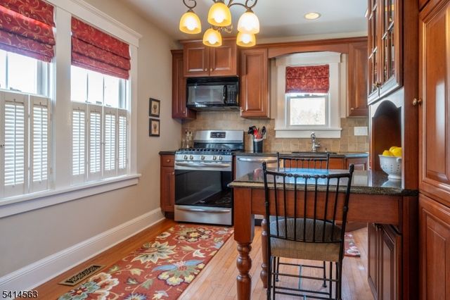 57 Union St, Hawthorne Boro, NJ 07506