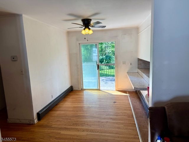 12 Shady Ln, Newton Town, NJ 07860
