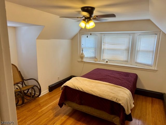 12 Shady Ln, Newton Town, NJ 07860