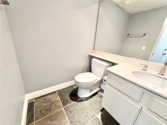 66 Agostino, Irvine, CA 92614