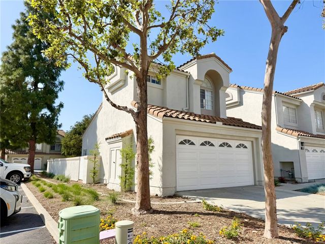66 Agostino, Irvine, CA 92614