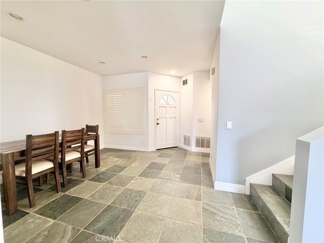 66 Agostino, Irvine, CA 92614