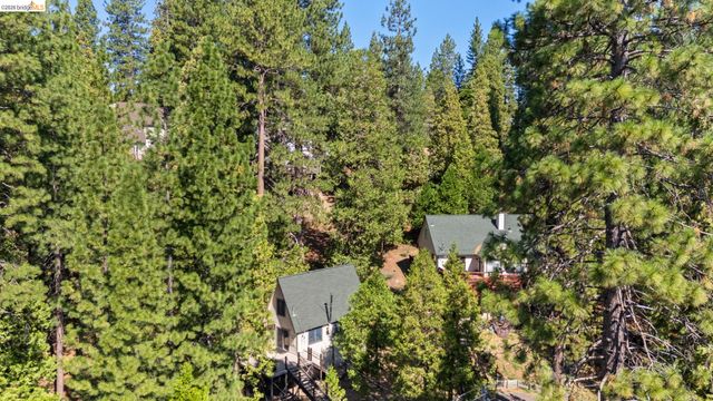 29810 Mariposa Dr, Cold Springs, CA 95335