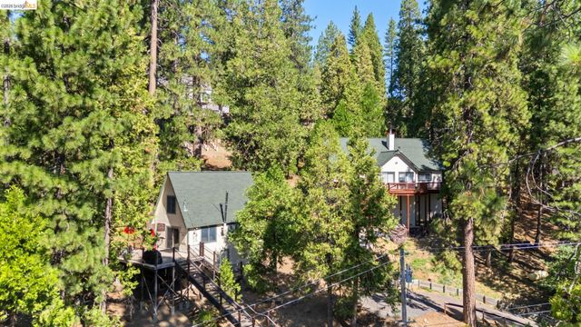 29810 Mariposa Dr, Cold Springs, CA 95335