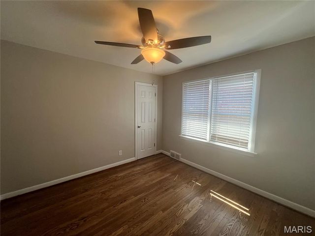 1135 Wilshire Avenue, University City, MO 63130