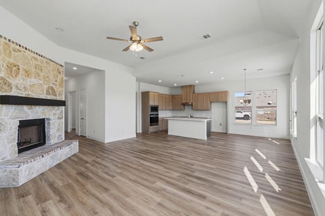 6009 Amber, Sanger, TX 76266