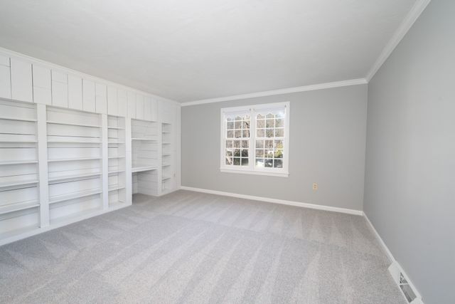 21 Strawberry Ln, Whitman, MA 02382