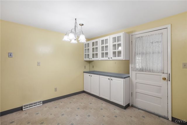 4901 Driftwood Drive, Salina, NY 13088