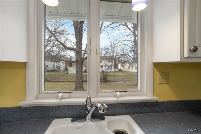 4901 Driftwood Drive, Salina, NY 13088