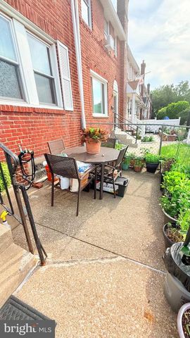 238 WYNNEWOOD AVE, Lansdowne, PA 19050