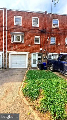 238 WYNNEWOOD AVE, Lansdowne, PA 19050