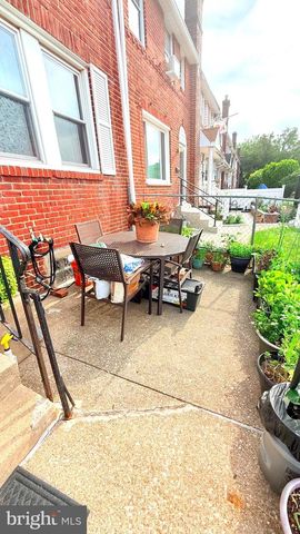 238 WYNNEWOOD AVE, Lansdowne, PA 19050