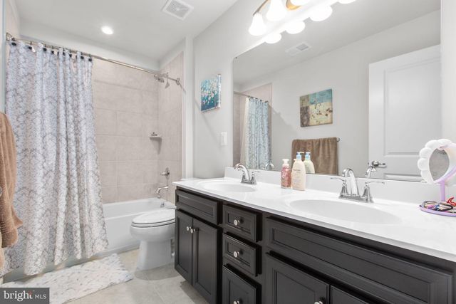 6427 HAWKEYE DR, King George, VA 22485