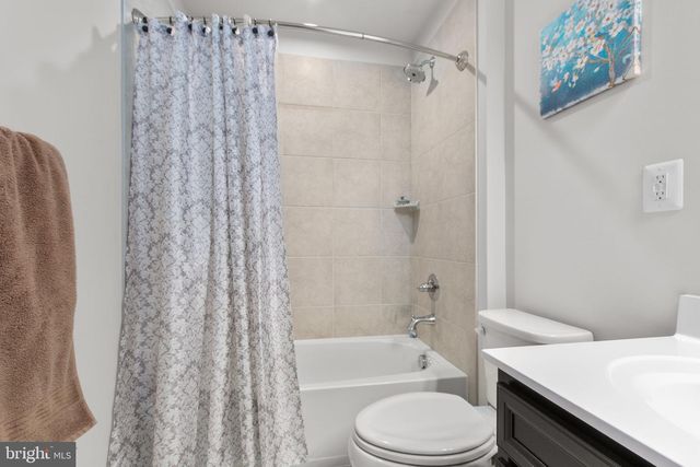 6427 HAWKEYE DR, King George, VA 22485