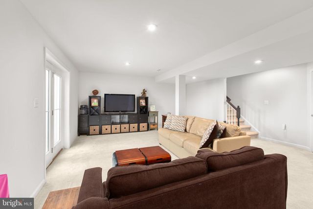 6427 HAWKEYE DR, King George, VA 22485