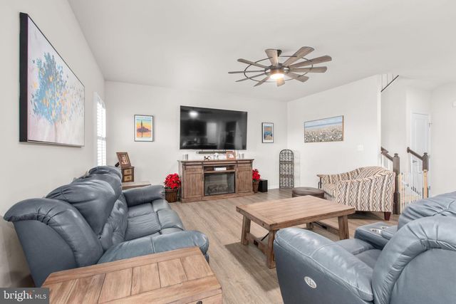 6427 HAWKEYE DR, King George, VA 22485