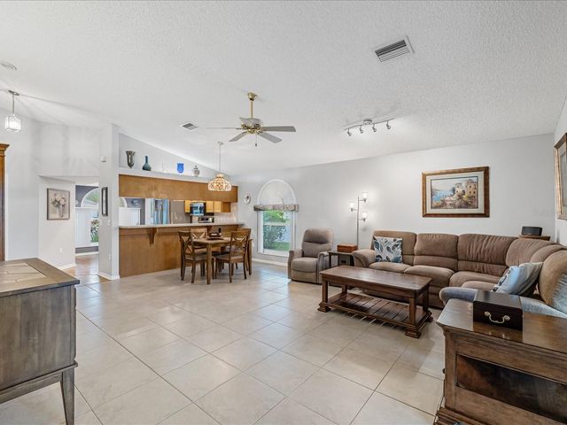 10836 BROOKHAVEN DRIVE, New Port Richey, FL 34654