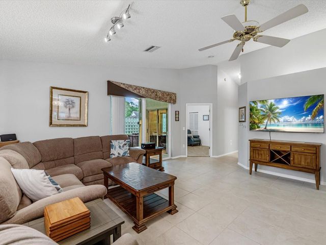 10836 BROOKHAVEN DRIVE, New Port Richey, FL 34654