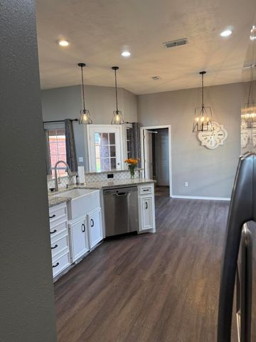 3006 87th Street, Lubbock, TX 79423