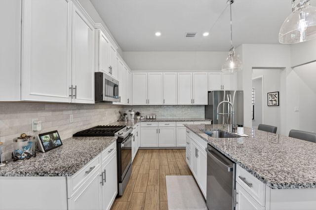 8427 W Blue Spring Drive, Parkland, FL 33067