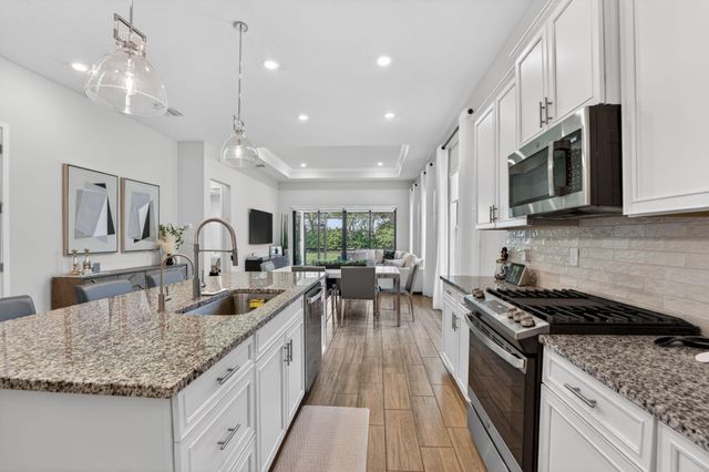 8427 W Blue Spring Drive, Parkland, FL 33067