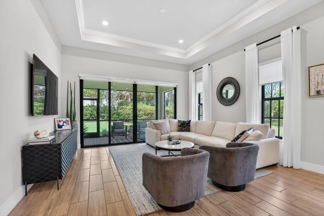 8427 W Blue Spring Drive, Parkland, FL 33067