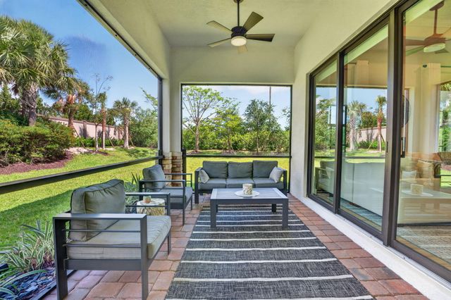 8427 W Blue Spring Drive, Parkland, FL 33067
