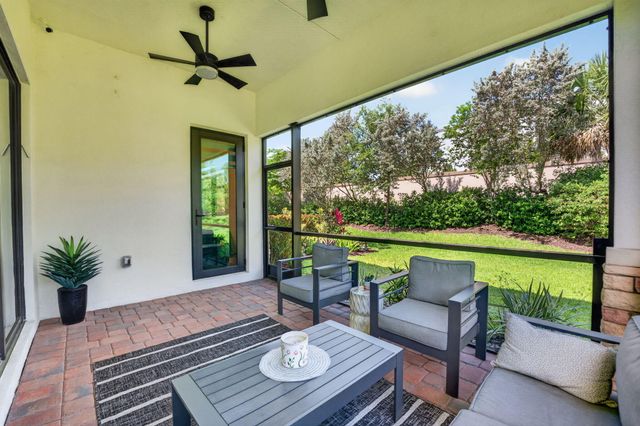 8427 W Blue Spring Drive, Parkland, FL 33067
