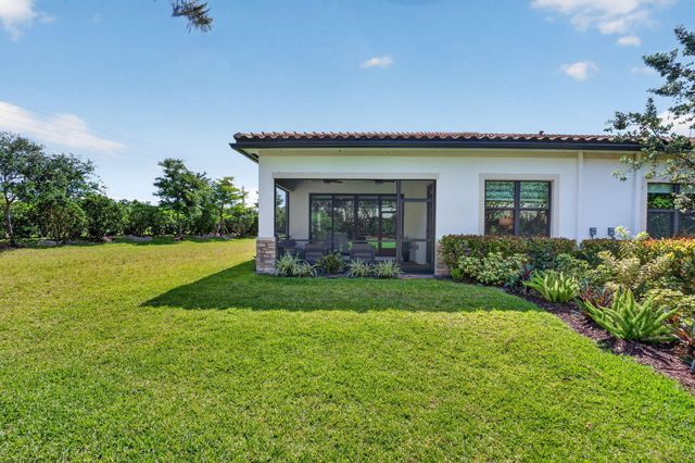 8427 W Blue Spring Drive, Parkland, FL 33067