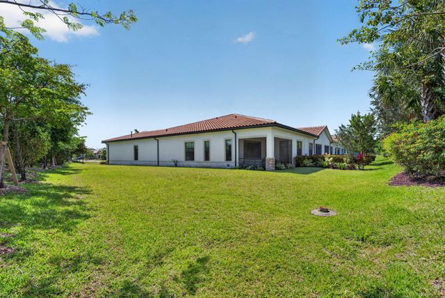 8427 W Blue Spring Drive, Parkland, FL 33067
