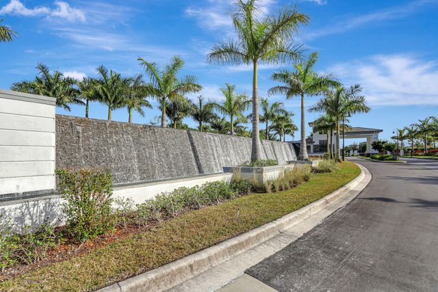 8427 W Blue Spring Drive, Parkland, FL 33067