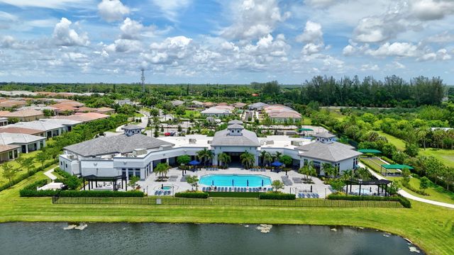 8427 W Blue Spring Drive, Parkland, FL 33067