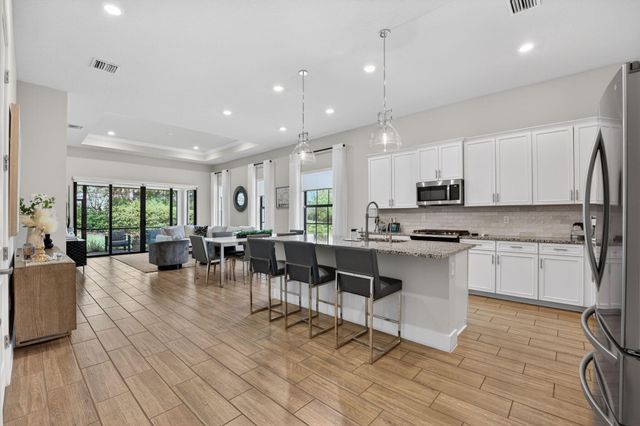 8427 W Blue Spring Drive, Parkland, FL 33067