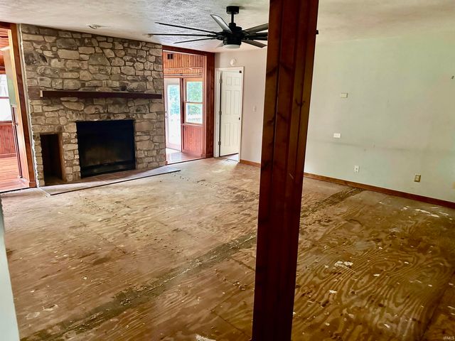 8223 S County Road 250 West Road, Cloverdale, IN 46120
