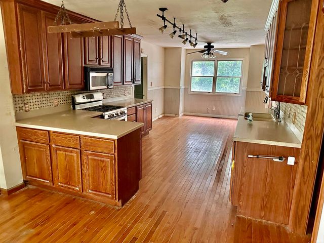 8223 S County Road 250 West Road, Cloverdale, IN 46120