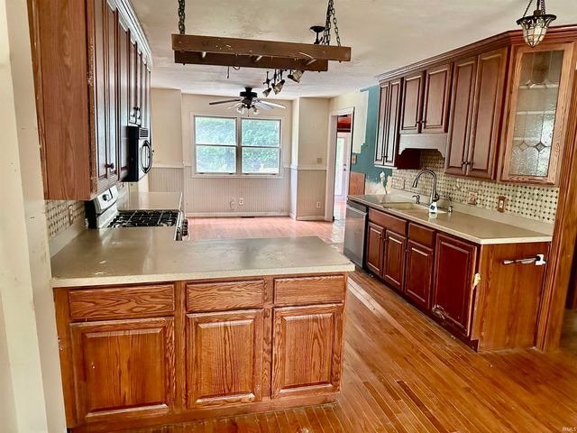 8223 S County Road 250 West Road, Cloverdale, IN 46120