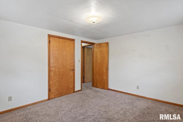 811 W Governor Street, Springfield, IL 62704