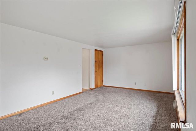 811 W Governor Street, Springfield, IL 62704